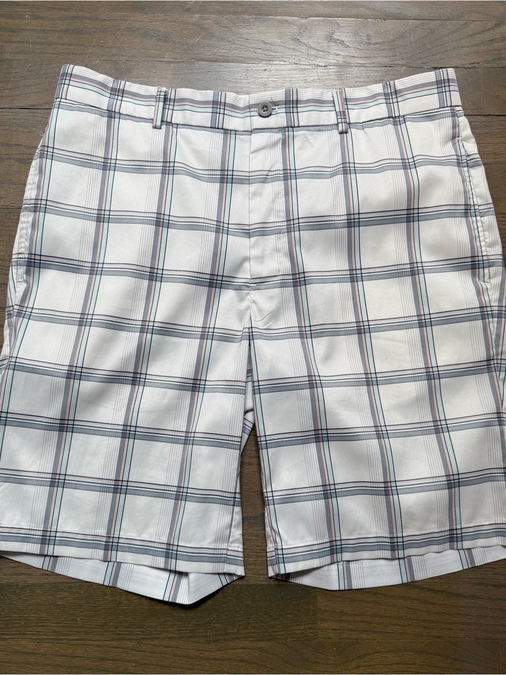 Greg Norman Collection White Plaid Golf Shorts